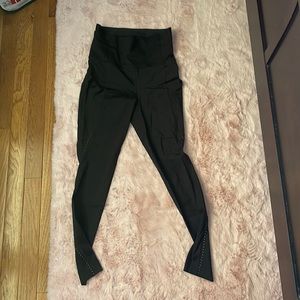 Discontinued Lululemon fast and free leggings, size 6, black